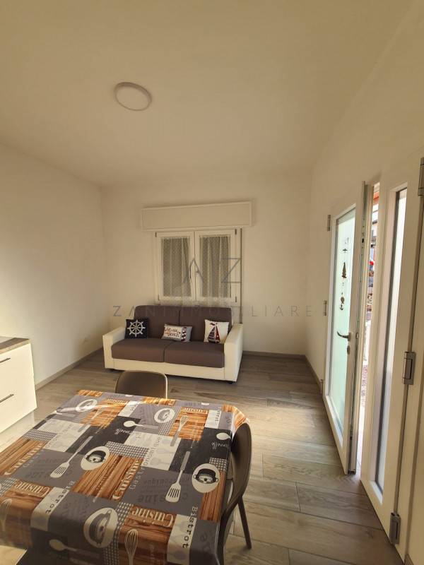 appartamento in vendita a Jesolo in zona Lido