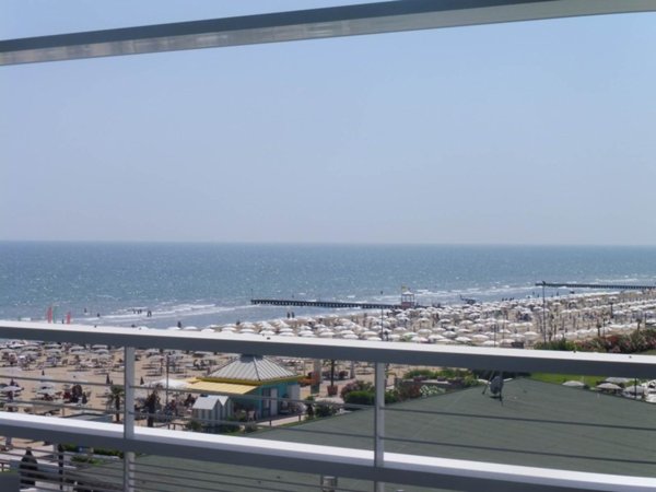 appartamento in vendita a Jesolo in zona Lido