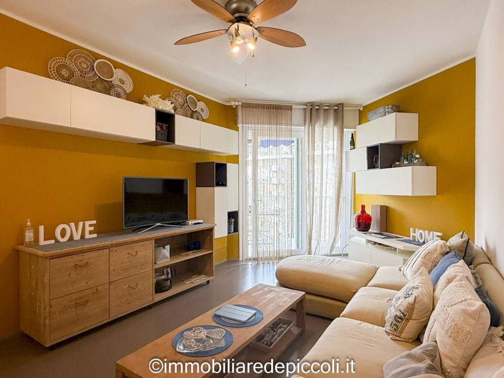 appartamento in vendita a Jesolo in zona Lido