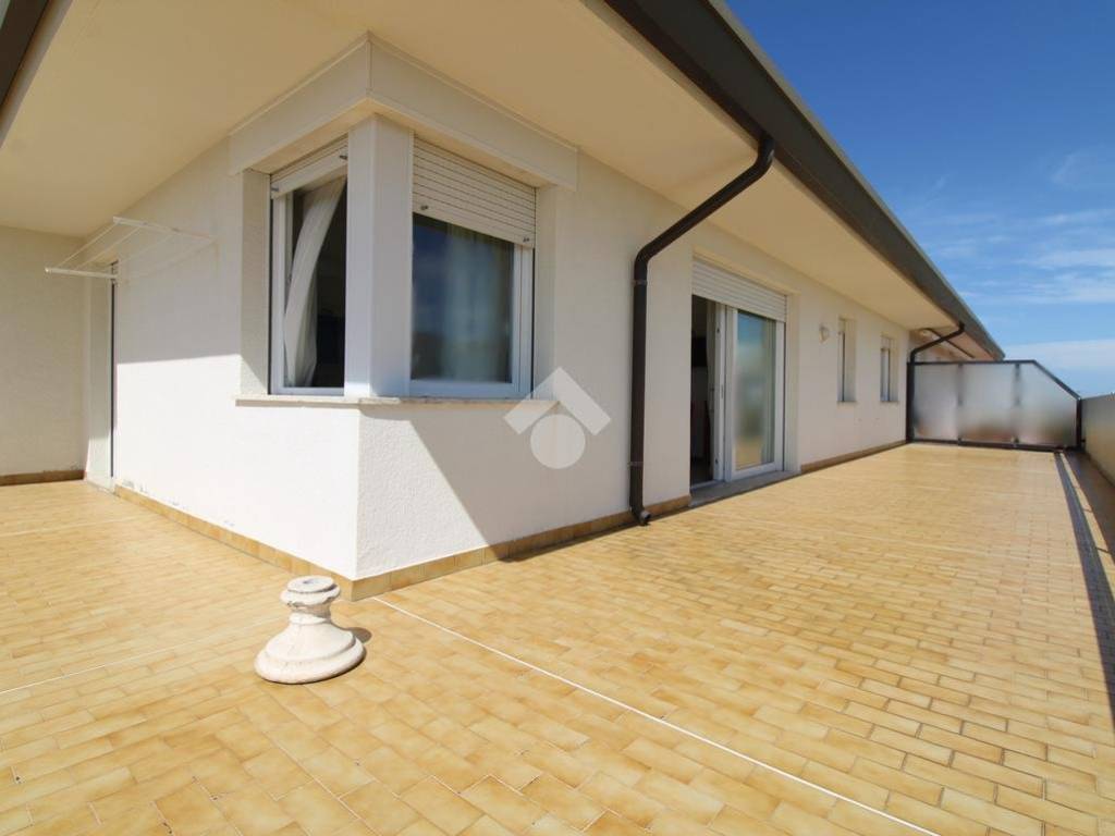 appartamento in vendita a Jesolo in zona Lido