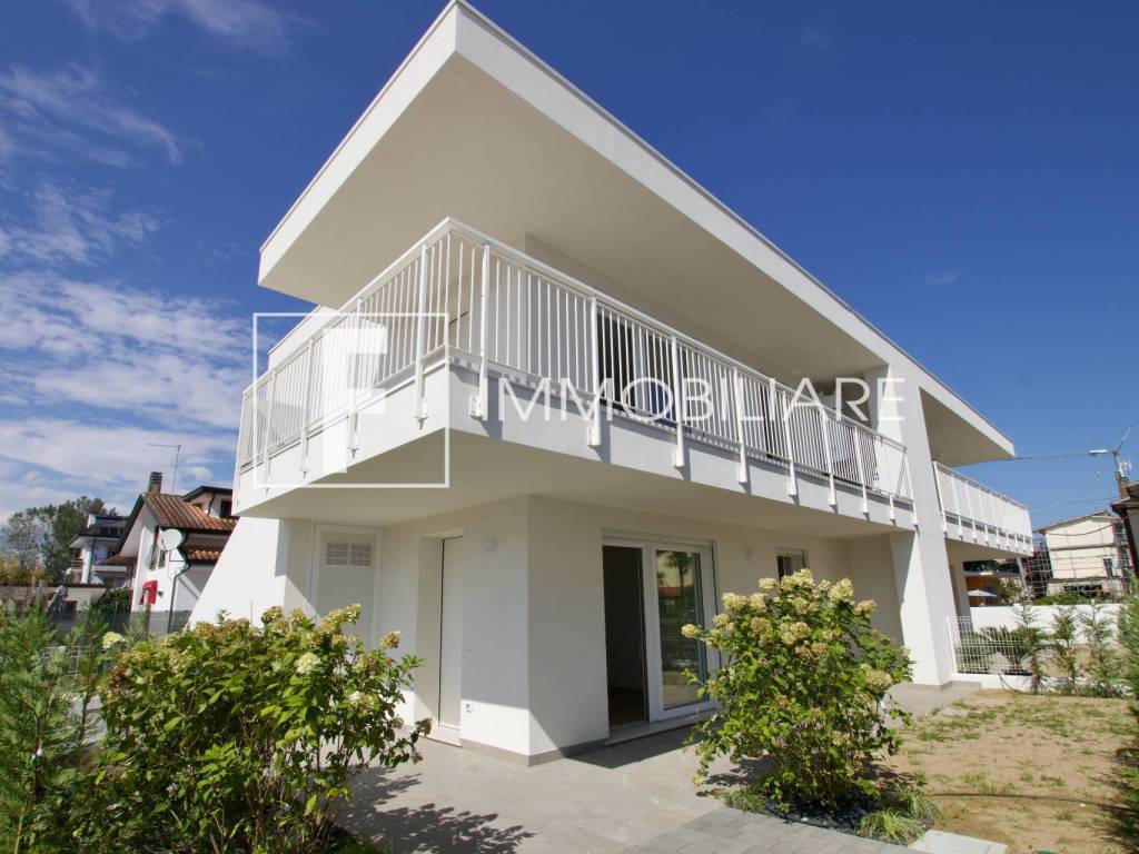 appartamento in vendita a Jesolo in zona Lido