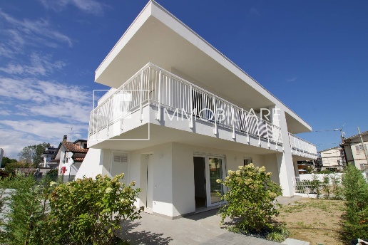 appartamento in vendita a Jesolo in zona Lido