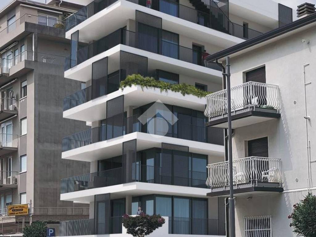 appartamento in vendita a Jesolo in zona Lido