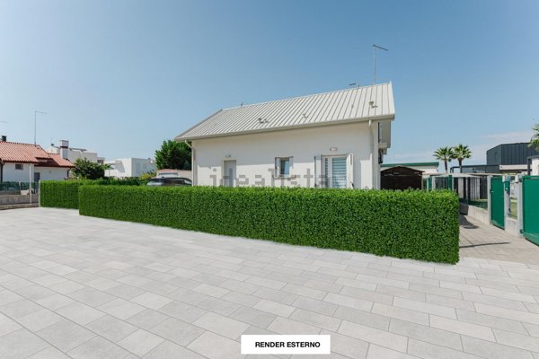 casa indipendente in vendita a Jesolo in zona Lido