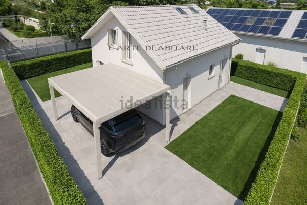 casa indipendente in vendita a Jesolo in zona Lido