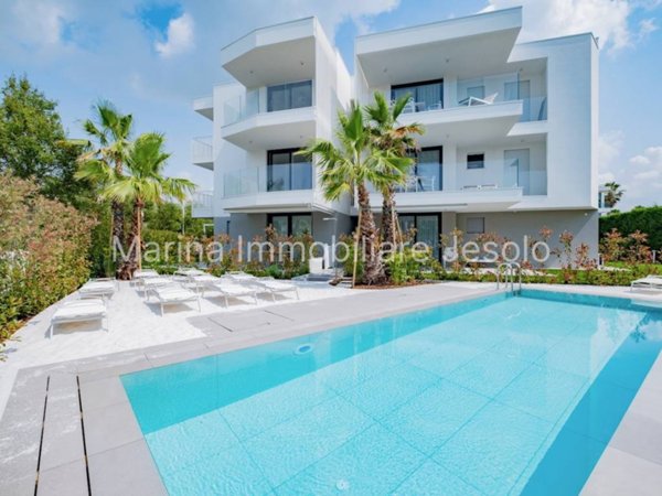 appartamento in vendita a Jesolo in zona Lido