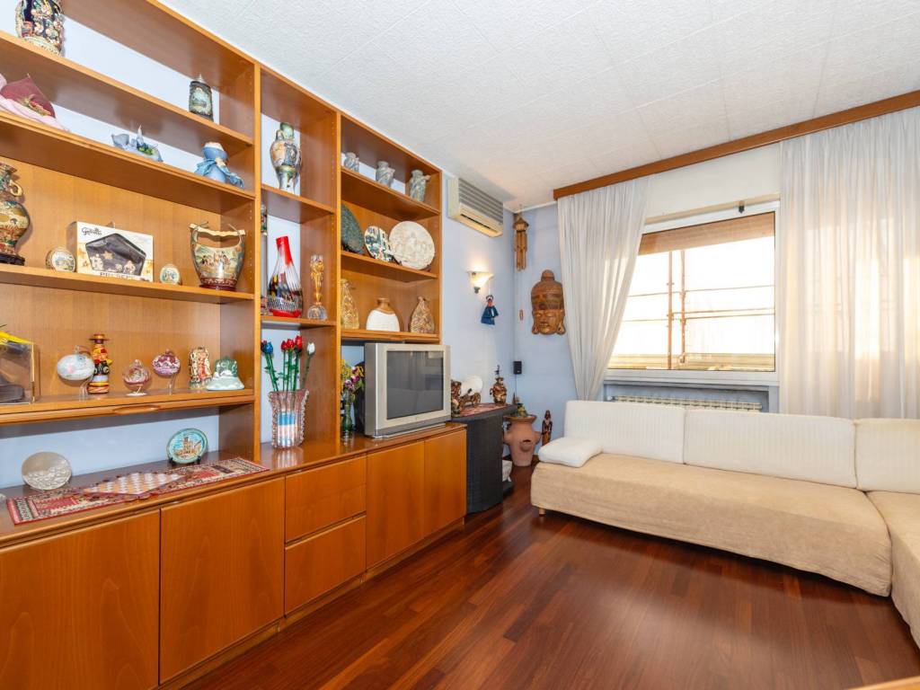 appartamento in vendita a Jesolo in zona Lido