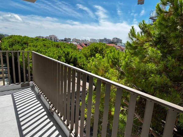 appartamento in vendita a Jesolo in zona Lido
