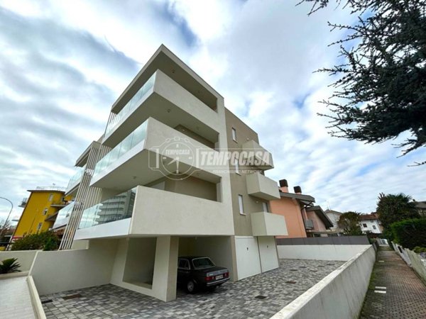 appartamento in vendita a Jesolo in zona Lido