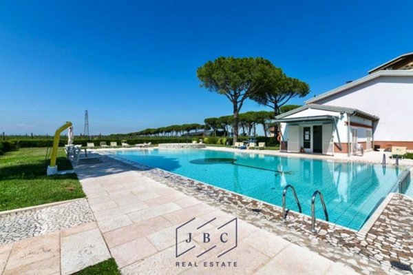 appartamento in vendita a Jesolo in zona Lido