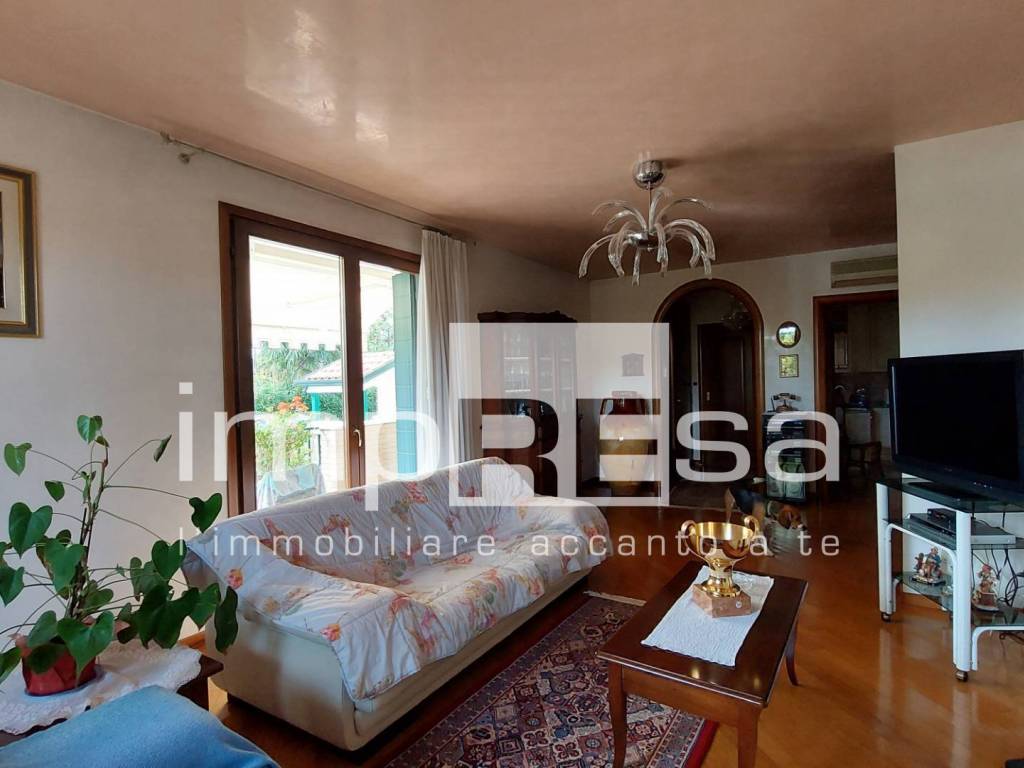 casa indipendente in vendita a Jesolo