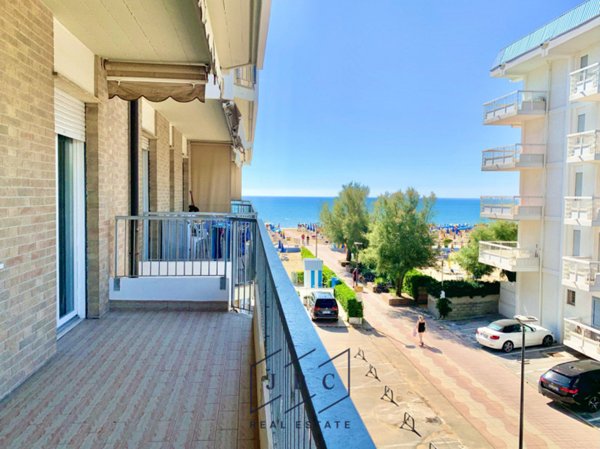 appartamento in vendita a Jesolo in zona Lido