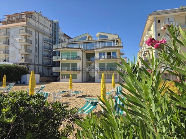 appartamento in vendita a Jesolo in zona Lido