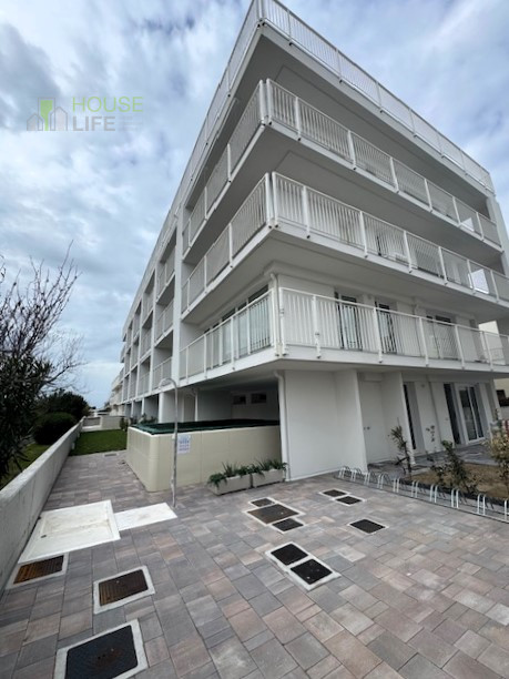 appartamento in vendita a Jesolo in zona Lido