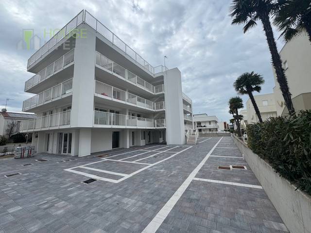 appartamento in vendita a Jesolo in zona Lido