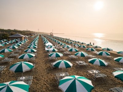 locale di sgombero in vendita a Jesolo in zona Lido