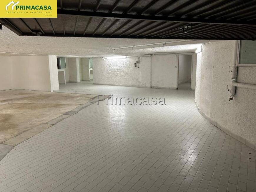 locale di sgombero in vendita a Jesolo in zona Lido