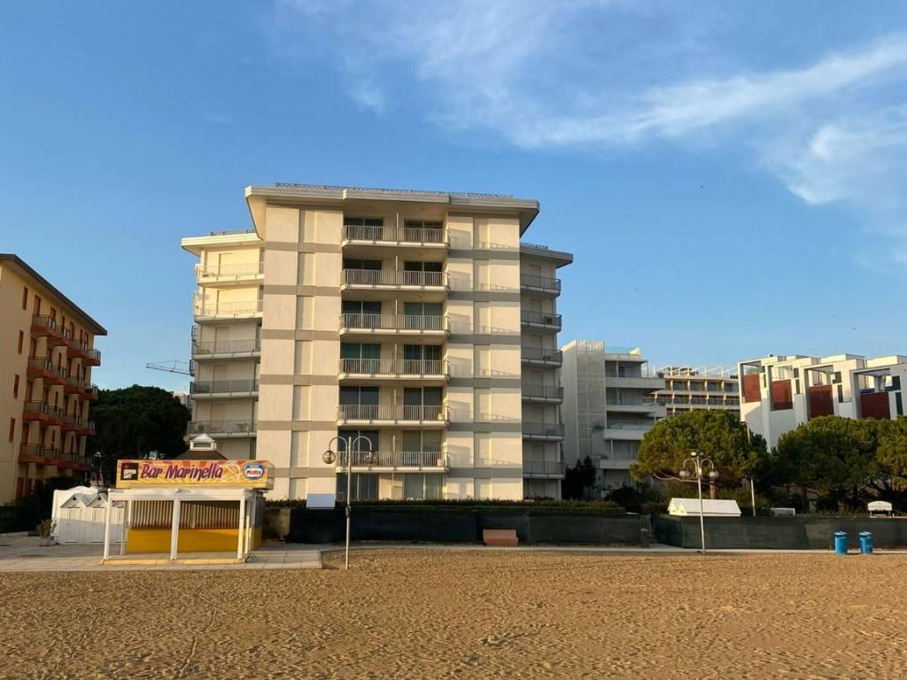 appartamento in vendita a Jesolo in zona Lido