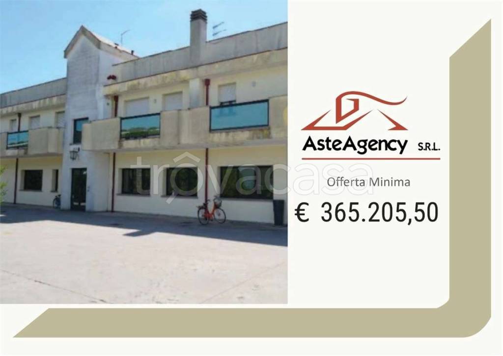 capannone in vendita a Jesolo