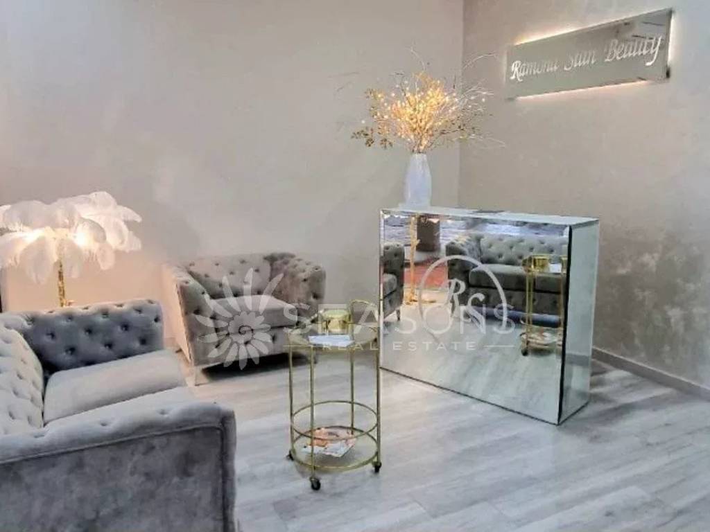 negozio in vendita a Jesolo