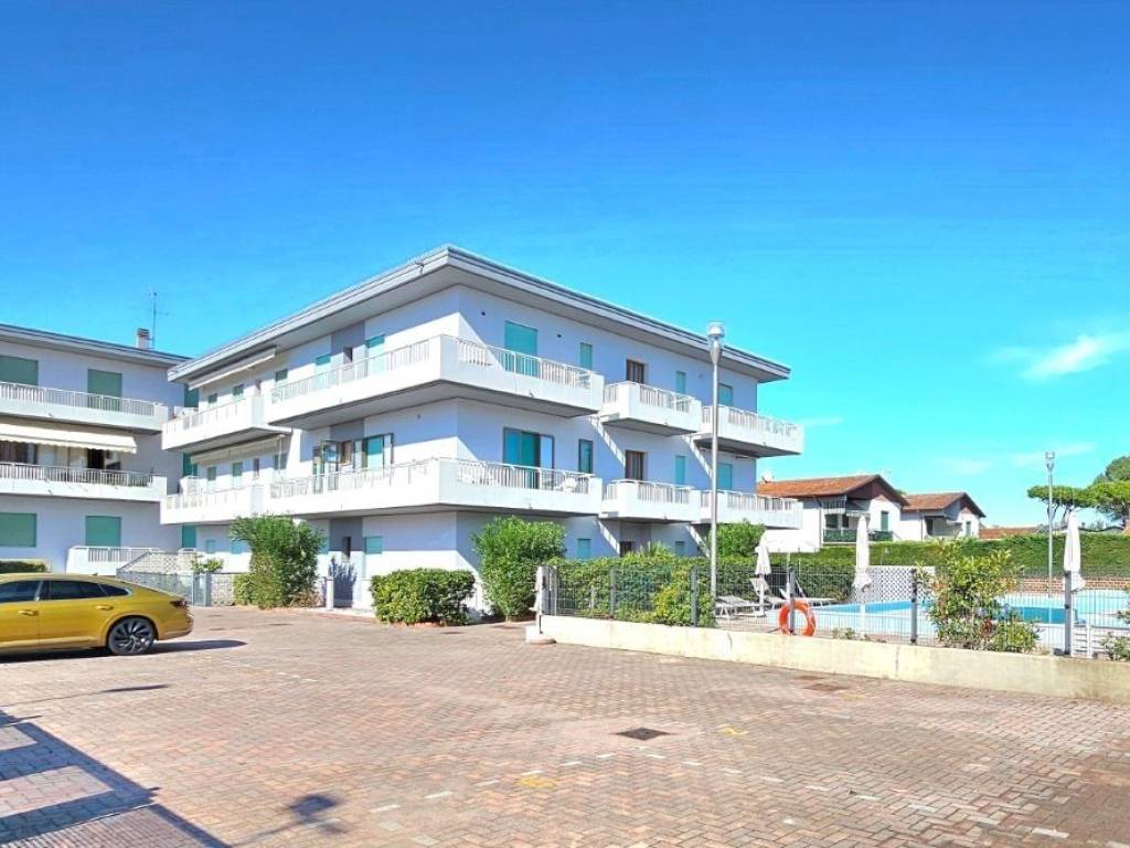 appartamento in vendita a Jesolo in zona Lido
