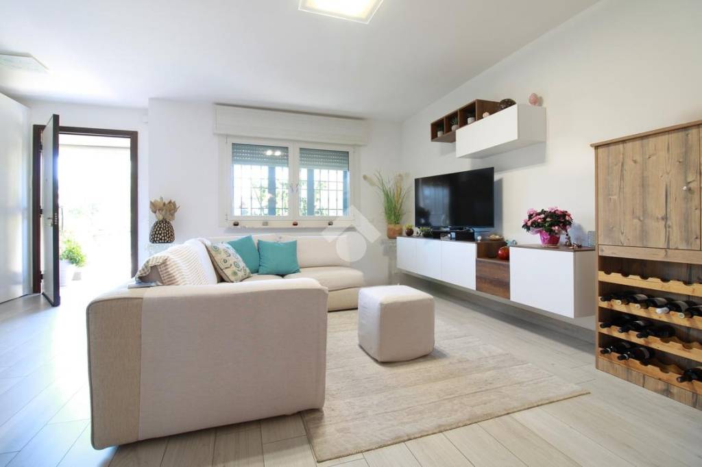 casa indipendente in vendita a Jesolo