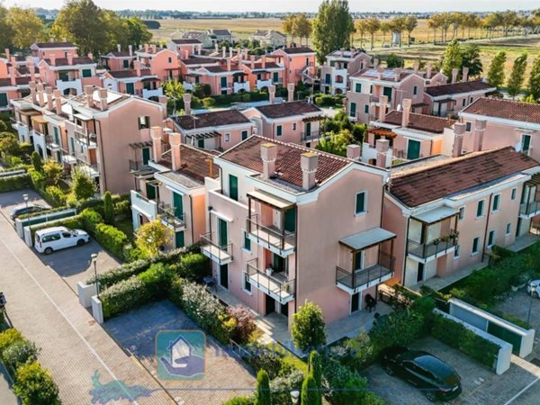 appartamento in vendita a Jesolo in zona Lido