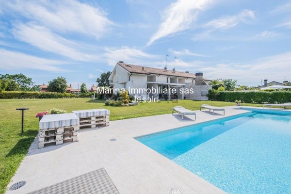 casa indipendente in vendita a Jesolo in zona Lido