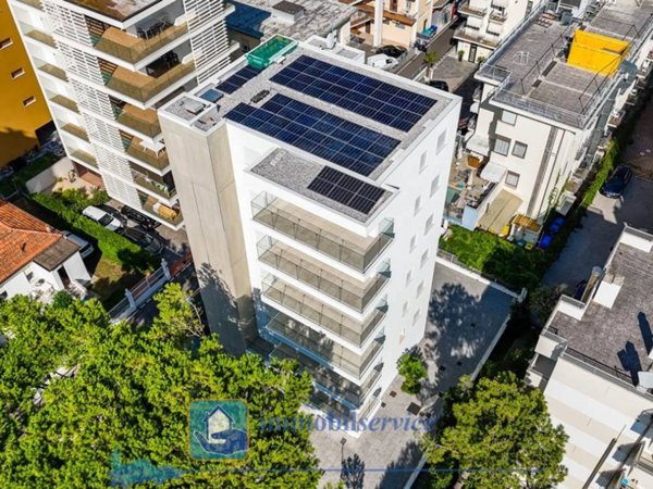 appartamento in vendita a Jesolo in zona Lido