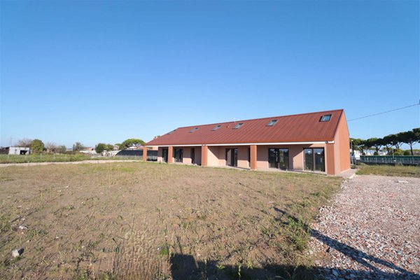 casa indipendente in vendita a Jesolo in zona Lido