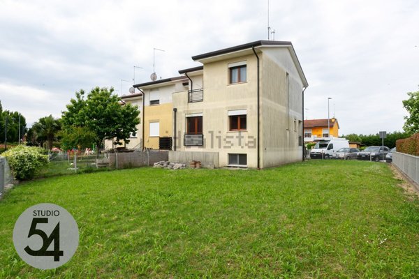 casa indipendente in vendita a Jesolo in zona Cortellazzo