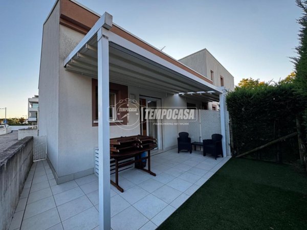 casa indipendente in vendita a Jesolo in zona Lido