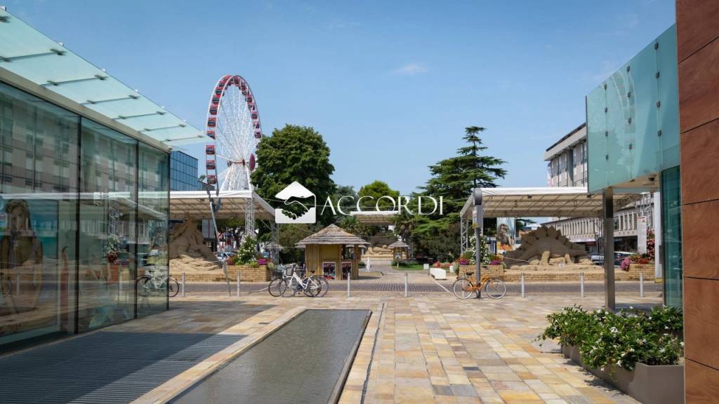 negozio in vendita a Jesolo