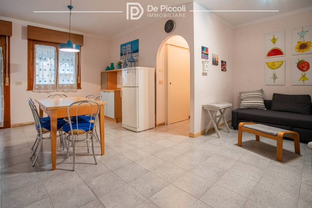 appartamento in vendita a Jesolo in zona Lido