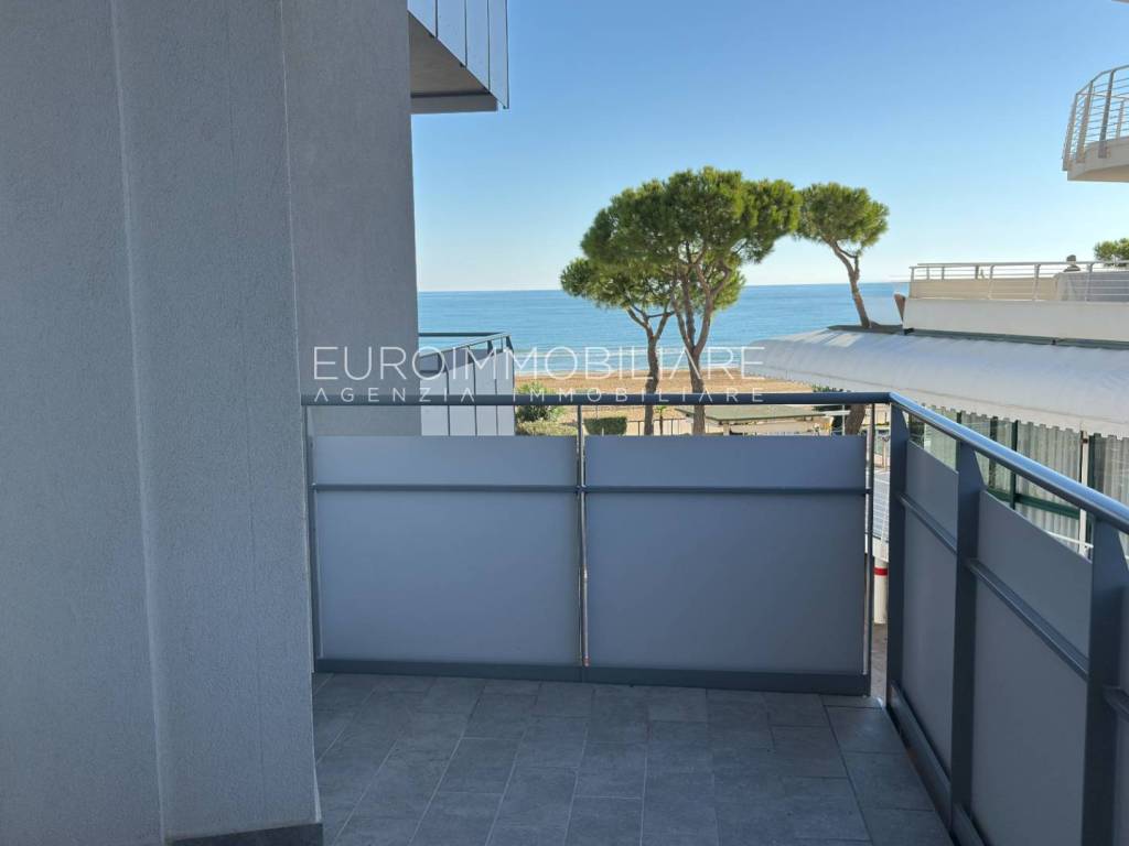 appartamento in vendita a Jesolo in zona Lido