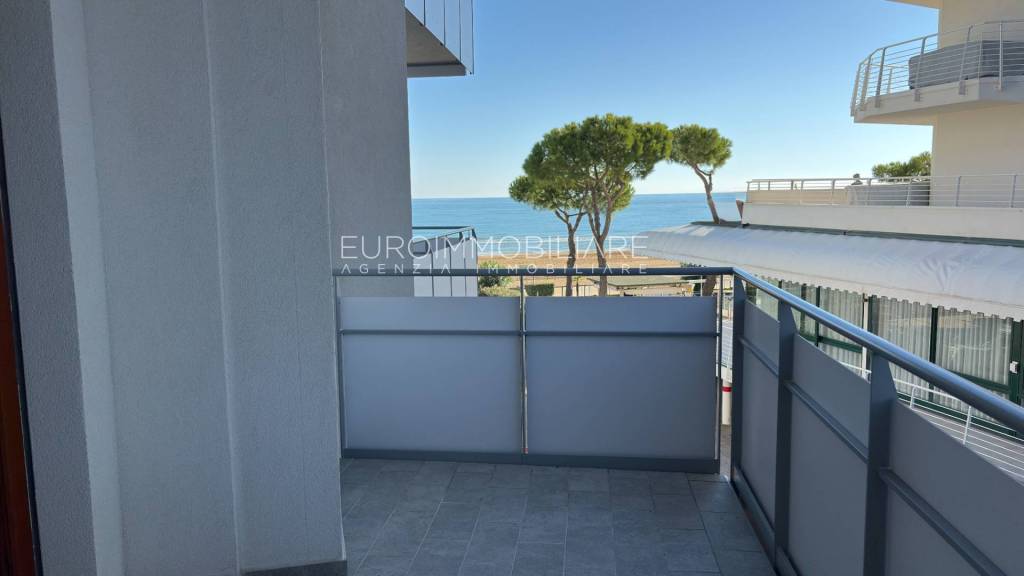 appartamento in vendita a Jesolo in zona Lido