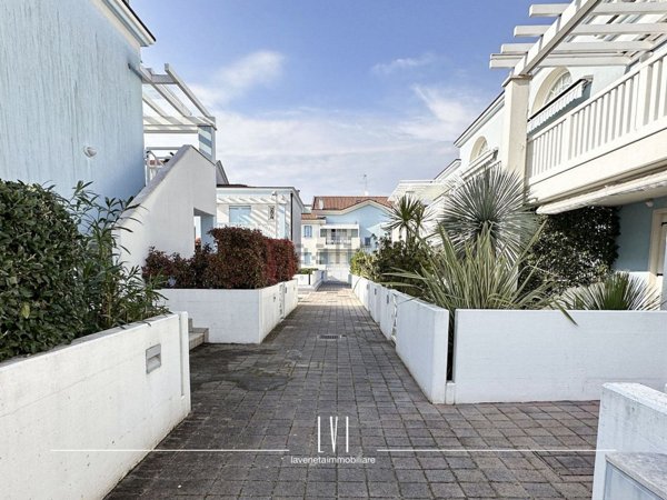 appartamento in vendita a Jesolo in zona Lido