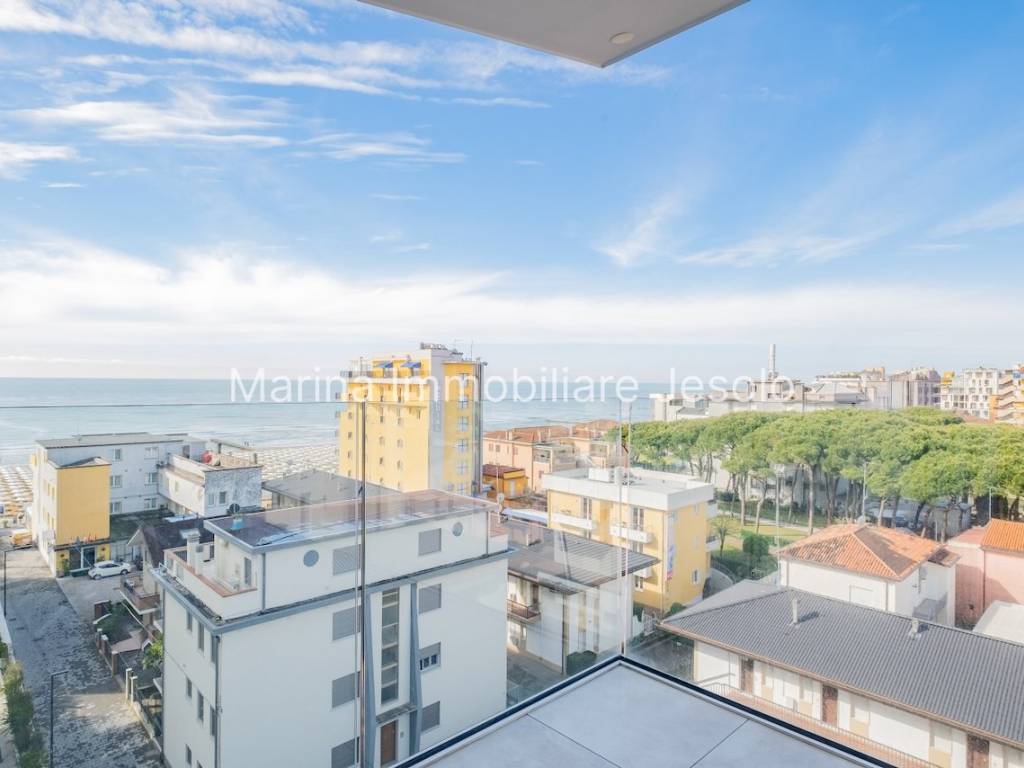 appartamento in vendita a Jesolo in zona Lido