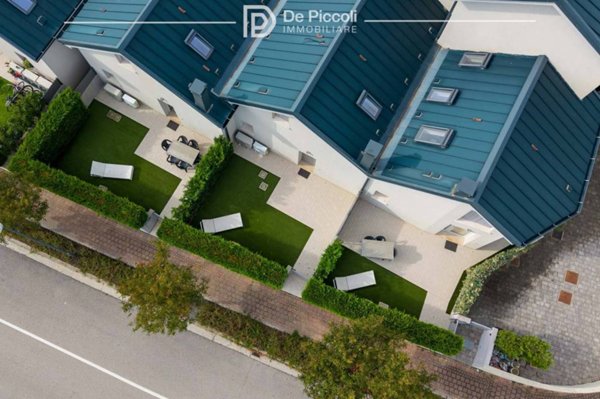 casa indipendente in vendita a Jesolo in zona Lido