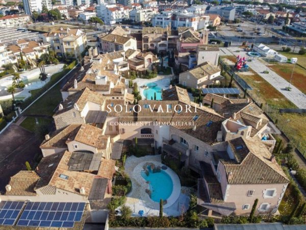 appartamento in vendita a Jesolo in zona Lido