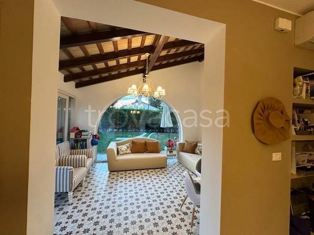 casa indipendente in vendita a Jesolo in zona Lido