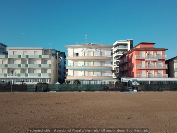 appartamento in vendita a Jesolo in zona Lido