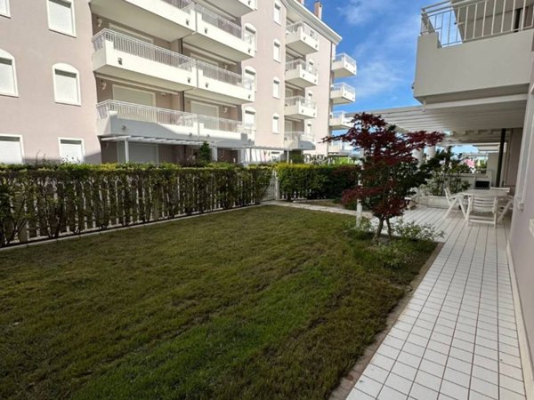 appartamento in vendita a Jesolo in zona Lido