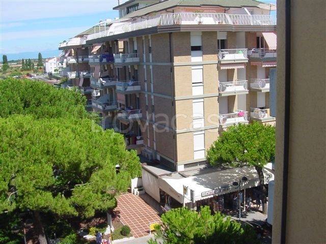 appartamento in vendita a Jesolo in zona Lido