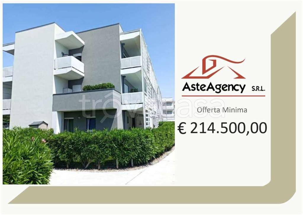 appartamento in vendita a Jesolo in zona Lido