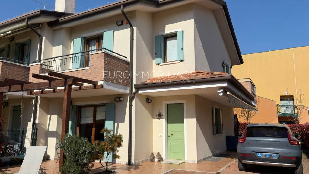 casa indipendente in vendita a Jesolo