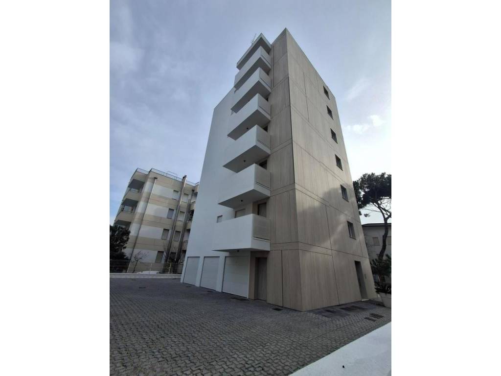 appartamento in vendita a Jesolo in zona Lido