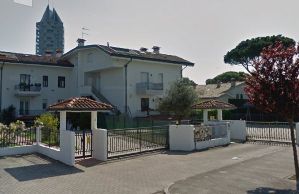 casa indipendente in vendita a Jesolo in zona Lido