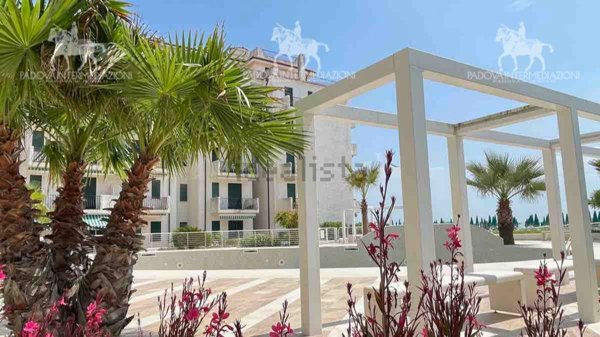 appartamento in vendita a Jesolo in zona Lido