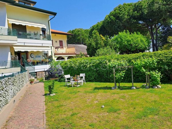 casa indipendente in vendita a Jesolo in zona Lido